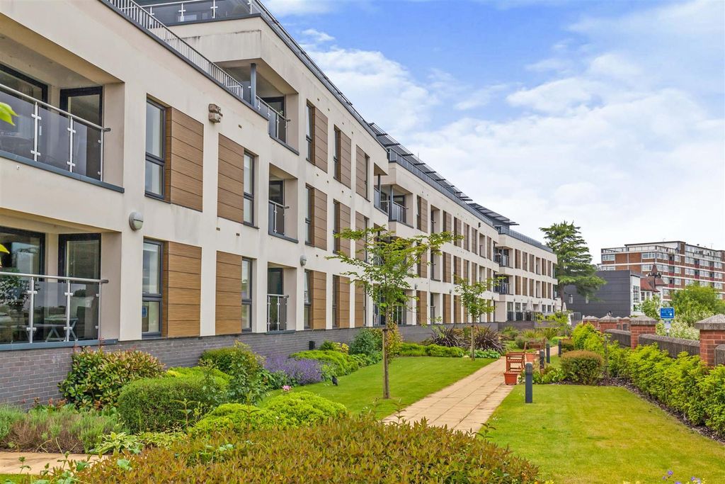 Property photo 1 of 47 B5A835Fb-Aee8-Ec11-Bb3c-6045Bd10Fca5.Jpg
