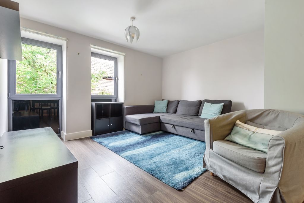 Property photo 3 of 6 858102 (2)