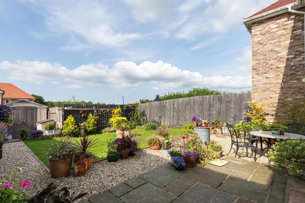 Property photo 2 of 26 9O2A0409-Hdr.Jpg