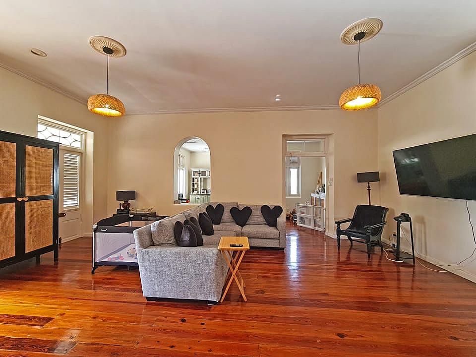 Property photo 3 of 13 Graeme Hall Terrace 45
