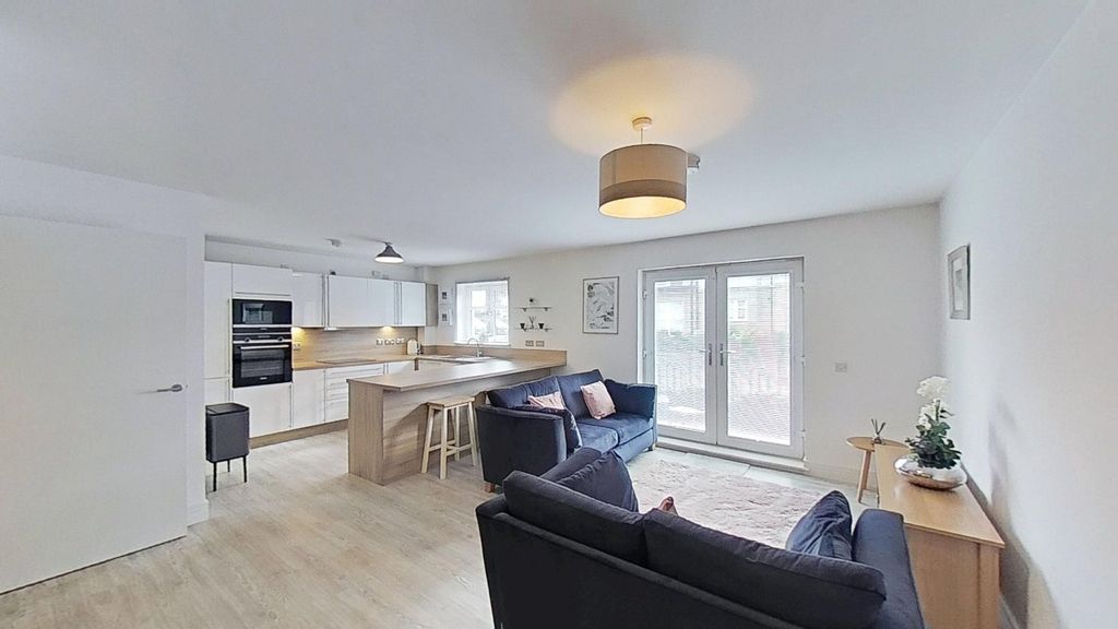 Property photo 1 of 21 Photo 1