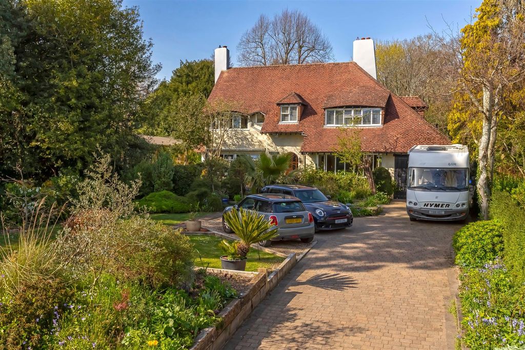 Property photo 1 of 35 Fourth Avenue_27.Jpg