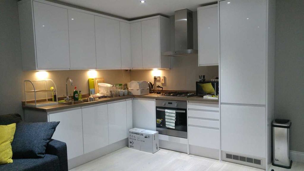 Property photo 3 of 6 Kitchen Area