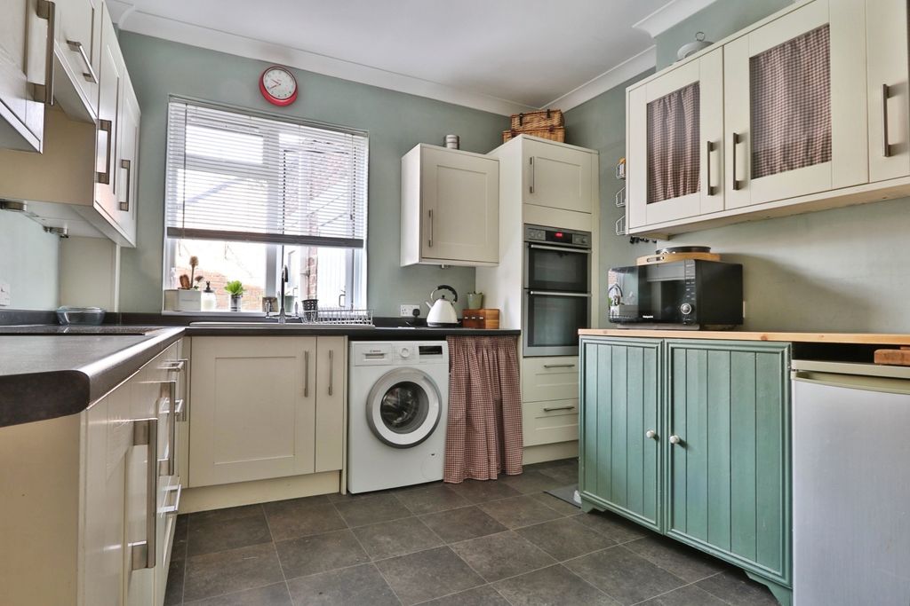Property photo 2 of 23 4147106