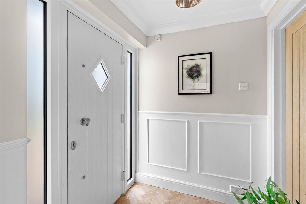 Property photo 3 of 15 Hallway