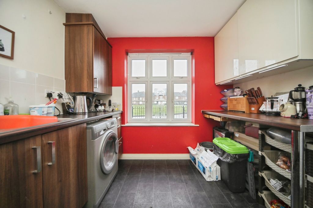 Property photo 2 of 17 Pbox-Img.Jpg