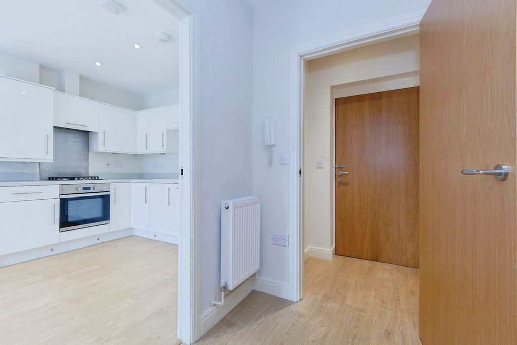 Property photo 2 of 12 Pbox-Img.Jpg