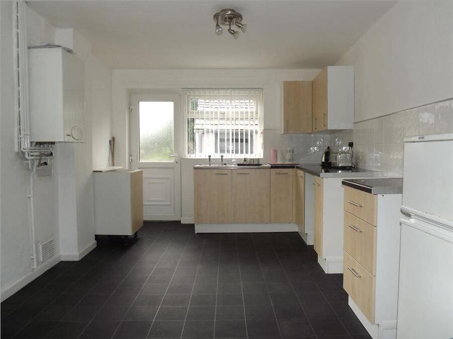 Property photo 2 of 4