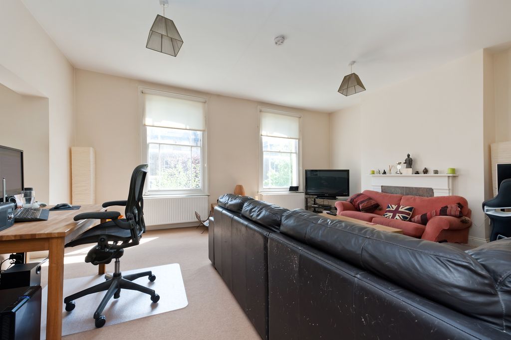 Property photo 3 of 10
