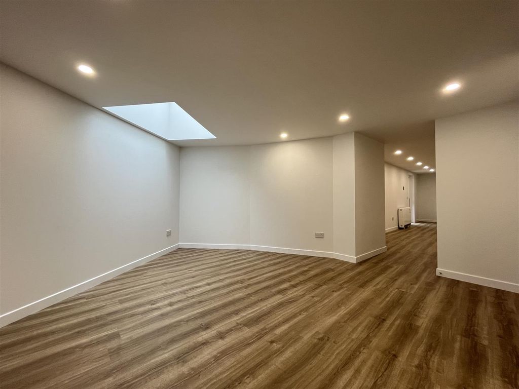 Property photo 3 of 23 4.Jpg