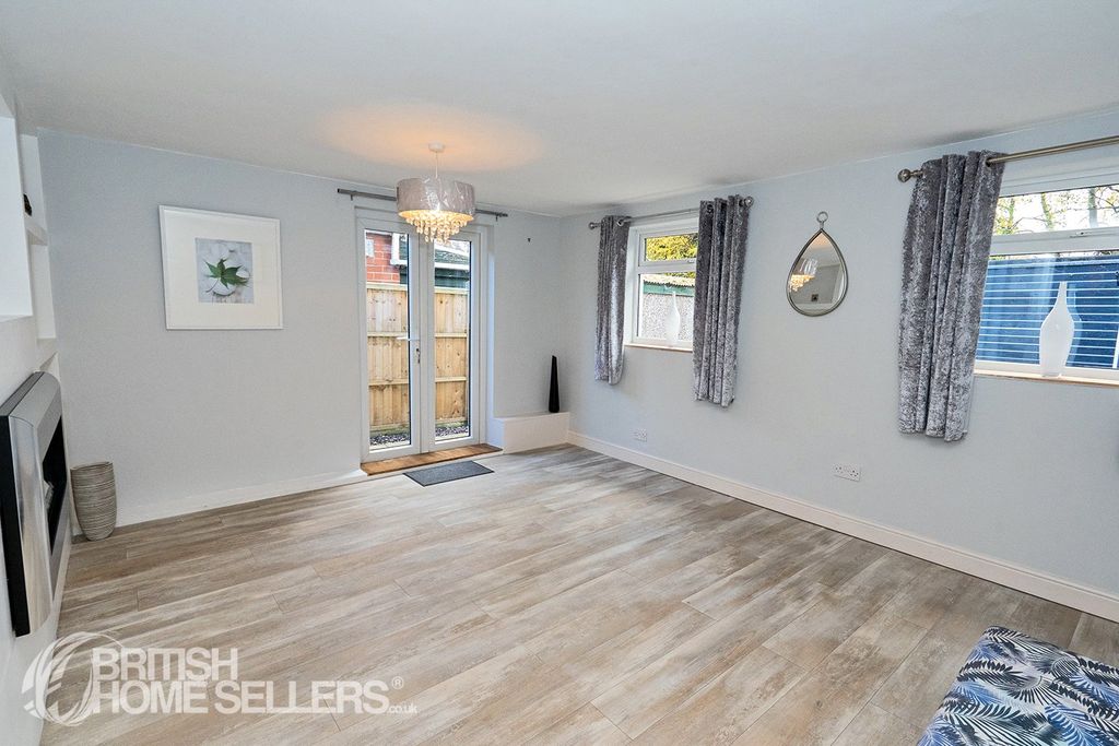 Property photo 3 of 28 Picture No. 07