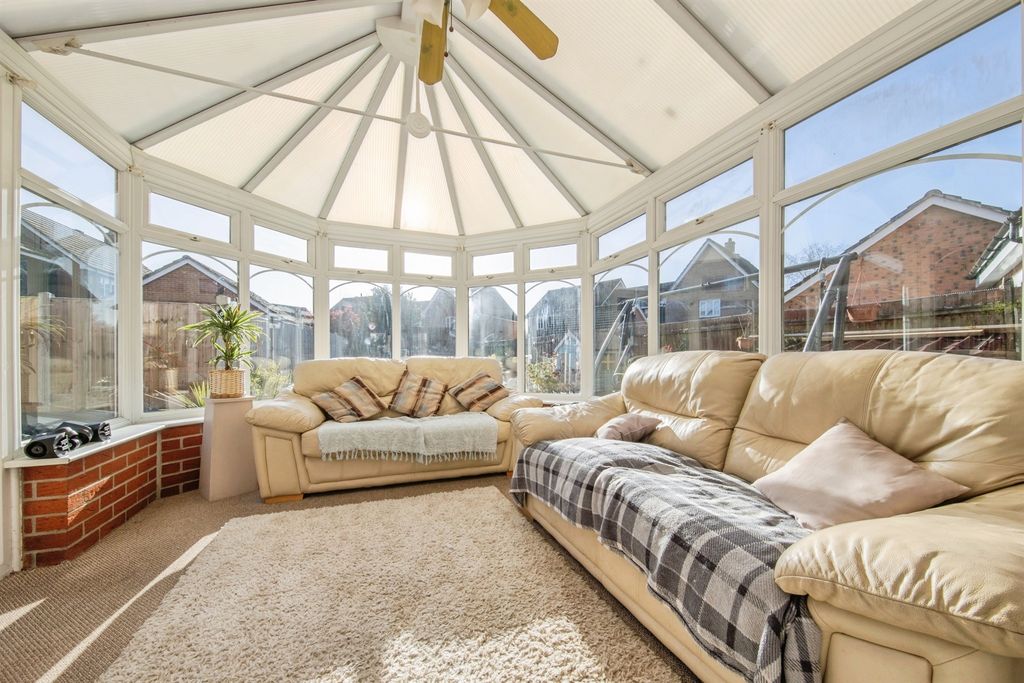 Property photo 3 of 20