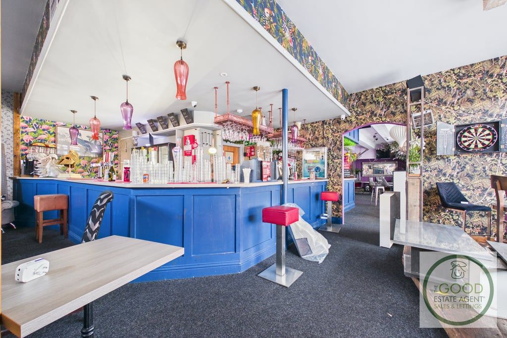 Property photo 3 of 15