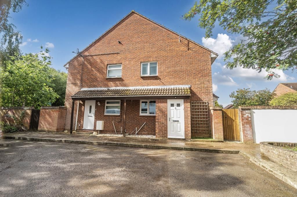 Property photo 1 of 17 External View