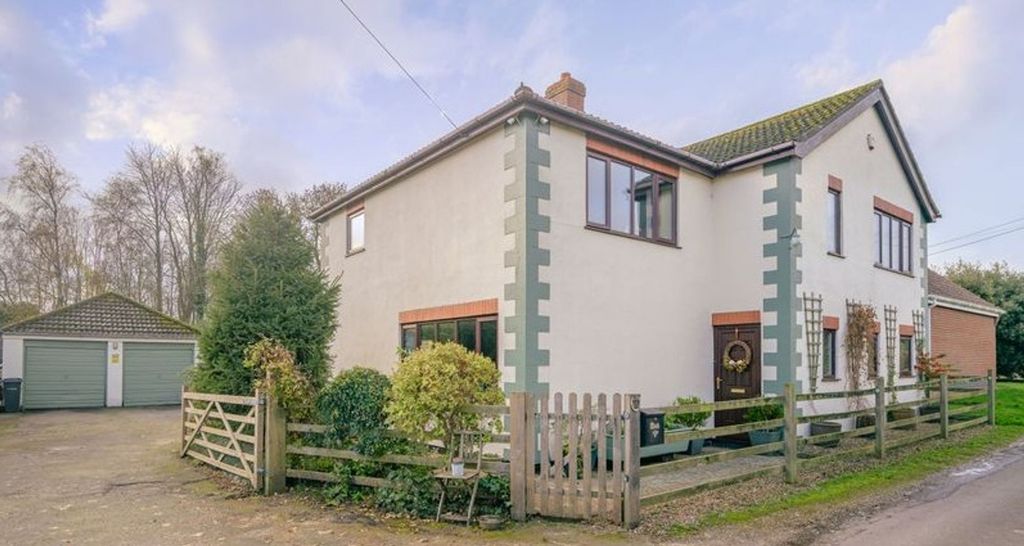Property photo 1 of 38
