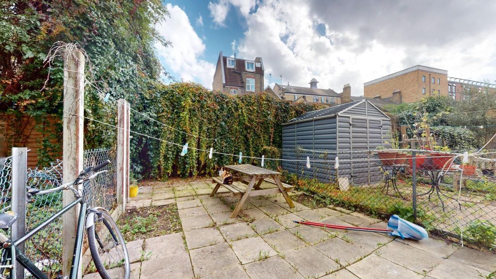 Property photo 3 of 4