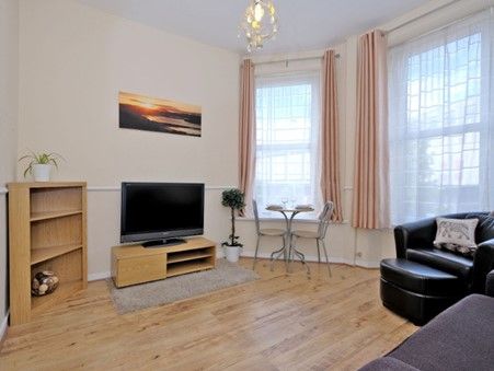 Property photo 2 of 10 Photo 2