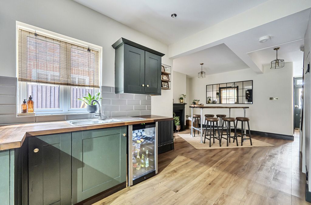 Property photo 3 of 34 1429338-32-69c26A...