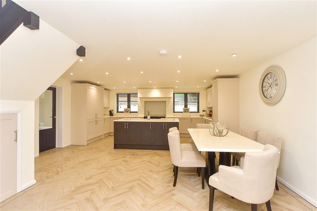 Property photo 3 of 12 Kitchen/Diner