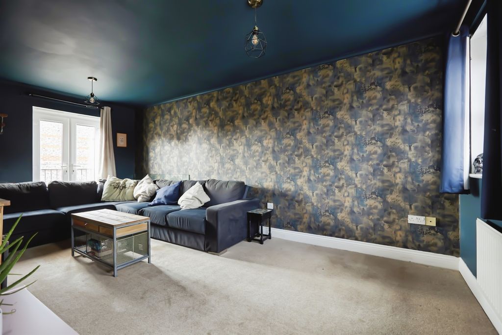 Property photo 3 of 8