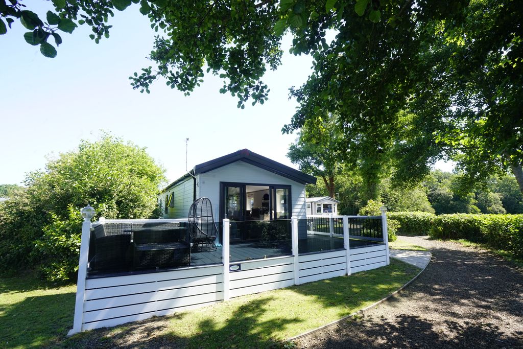 Property photo 3 of 38