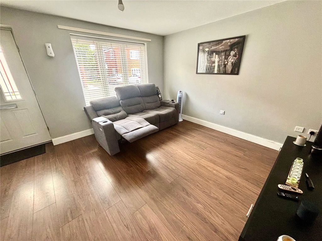 Property photo 3 of 11 Picture No. 05