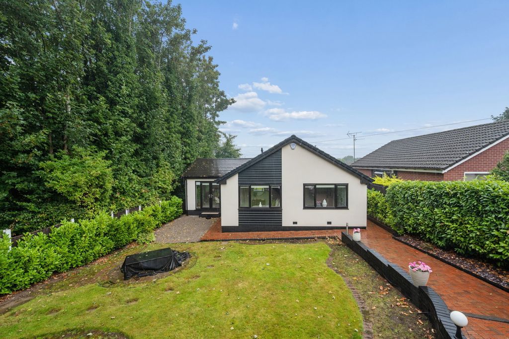 Property photo 1 of 28