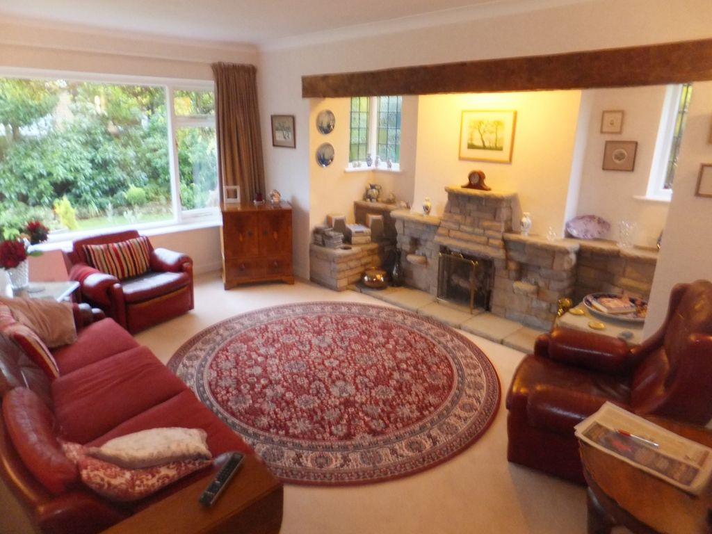 Property photo 3 of 9