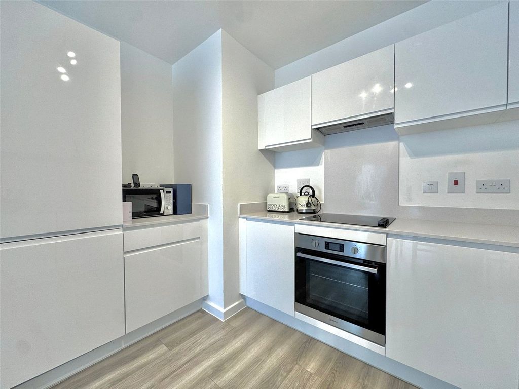 Property photo 3 of 10 Picture No. 02