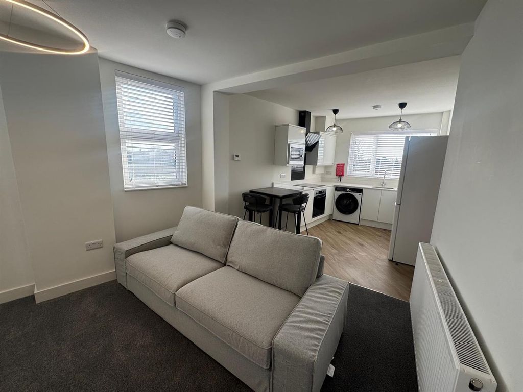 Property photo 3 of 11 4785.Jpg