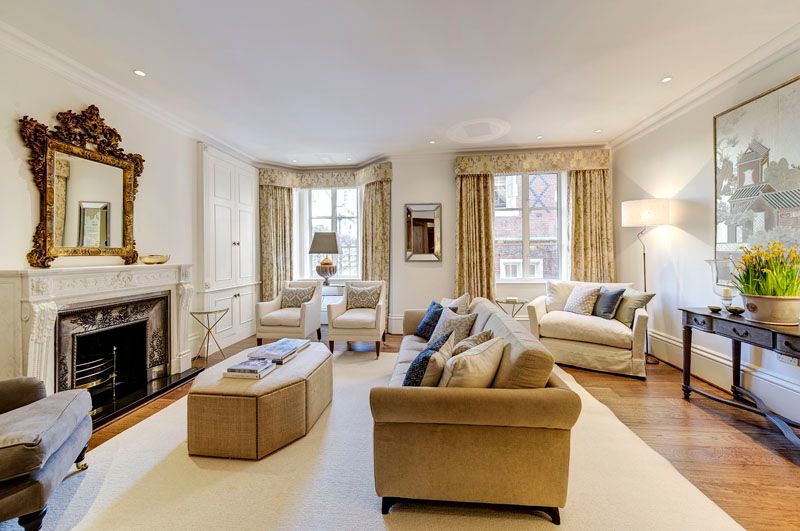 Property photo 2 of 12 Rose Square 52 - Reception