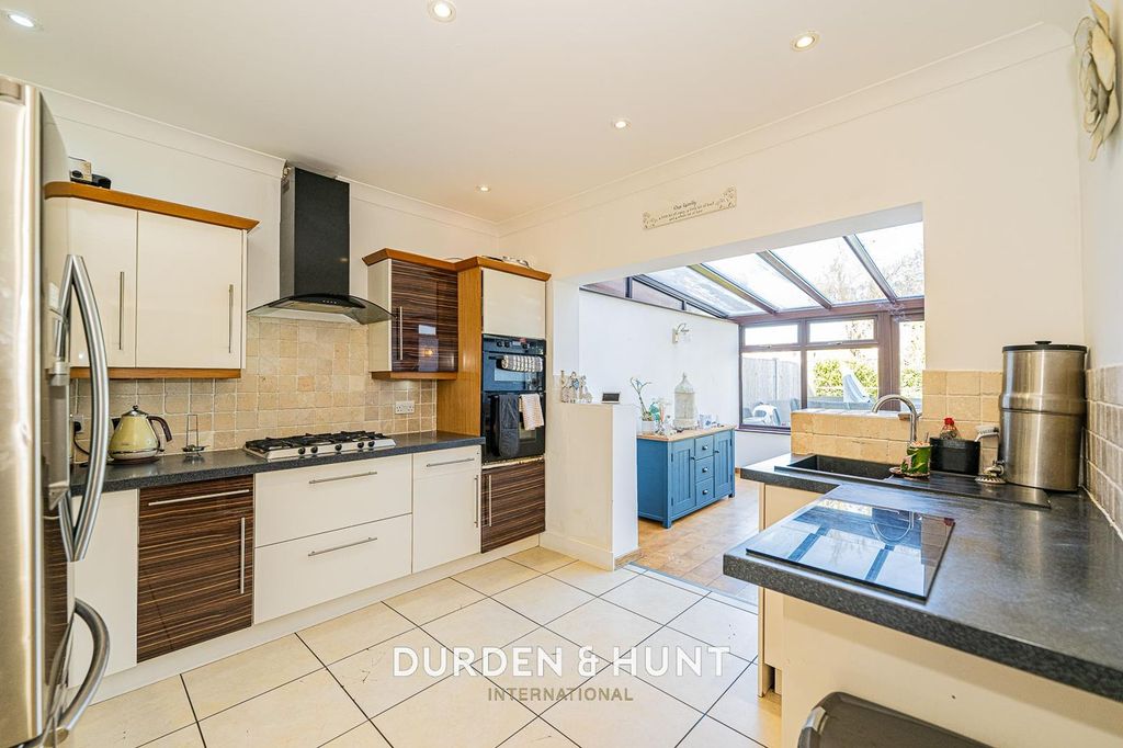 Property photo 3 of 24 Harwood-24.Jpg