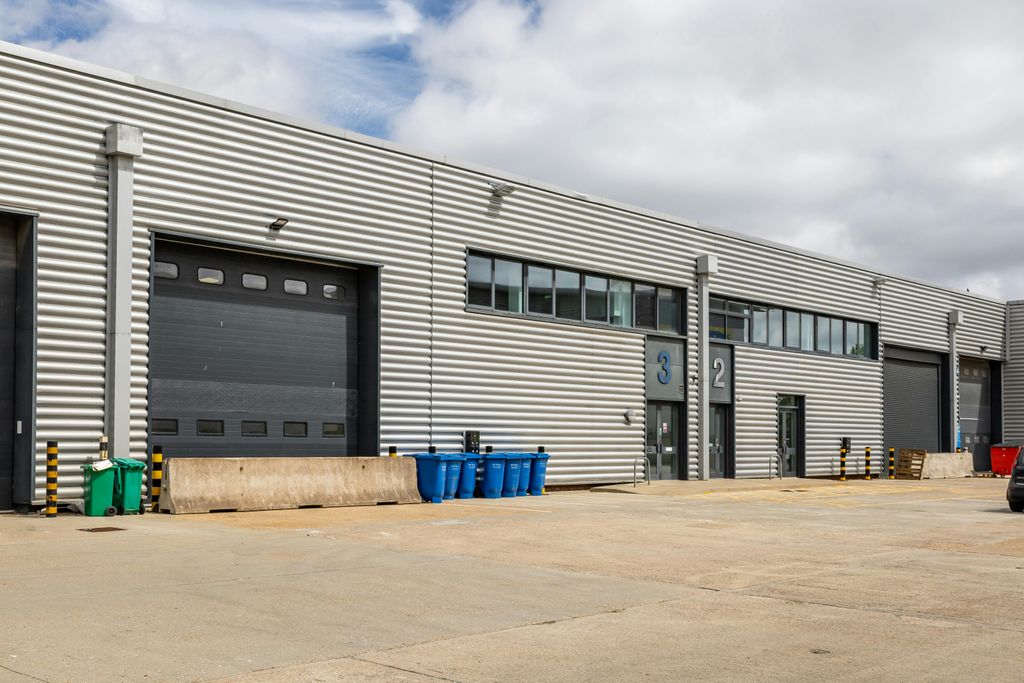Property photo 2 of 20 Wembley Trade Park-56.Jpg