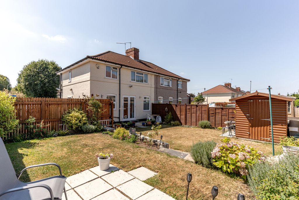 Property photo 1 of 21 A7409673-20