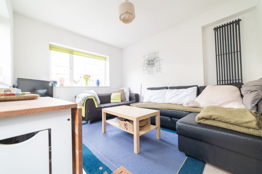 Property photo 2 of 10 Lrg_Call 02920 454555 To Secure Your Viewing_3 (2)