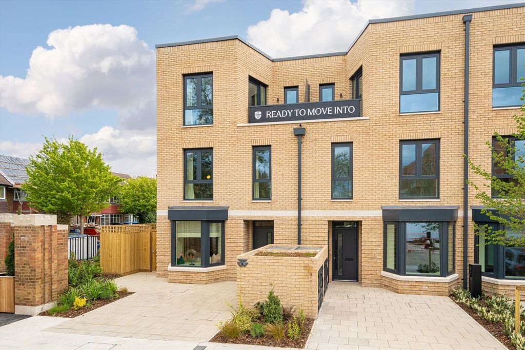 Property photo 1 of 8