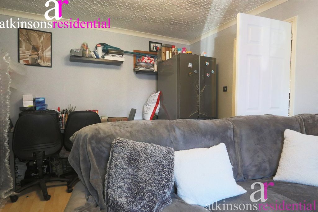 Property photo 3 of 8 Picture No. 04