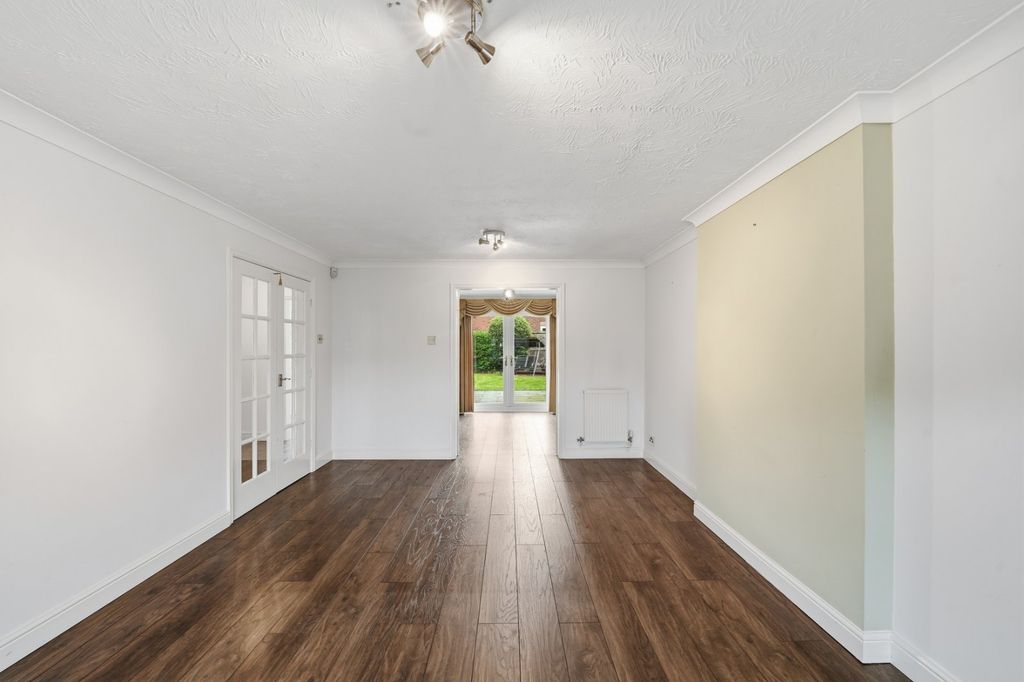 Property photo 3 of 23 Picture No. 20