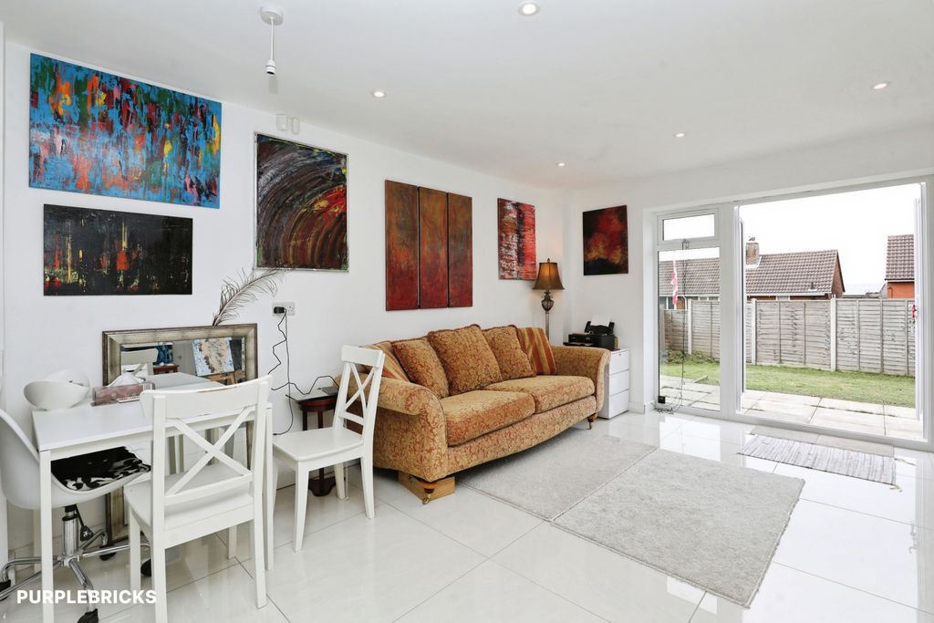 Property photo 3 of 32 Open Plan Living