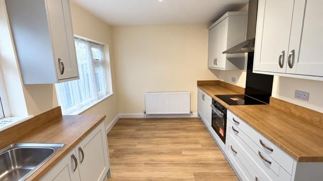 Property photo 3 of 4 Kitchen.Jpg