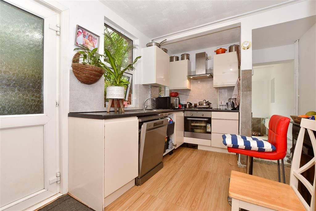 Property photo 3 of 13 Kitchen