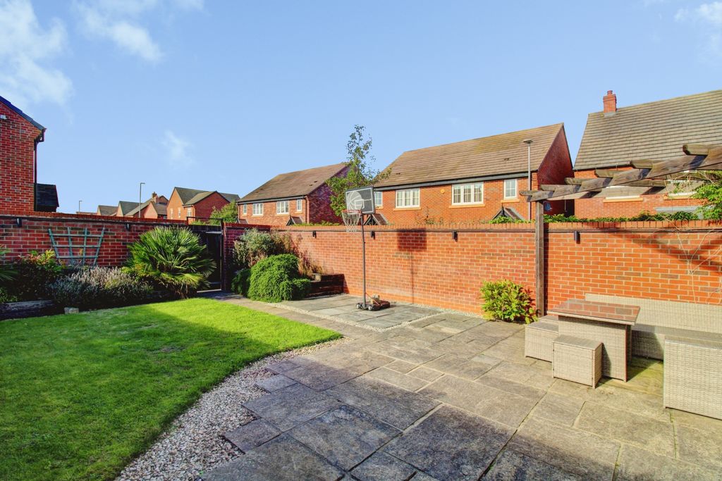 Property photo 3 of 22 Rear Garden