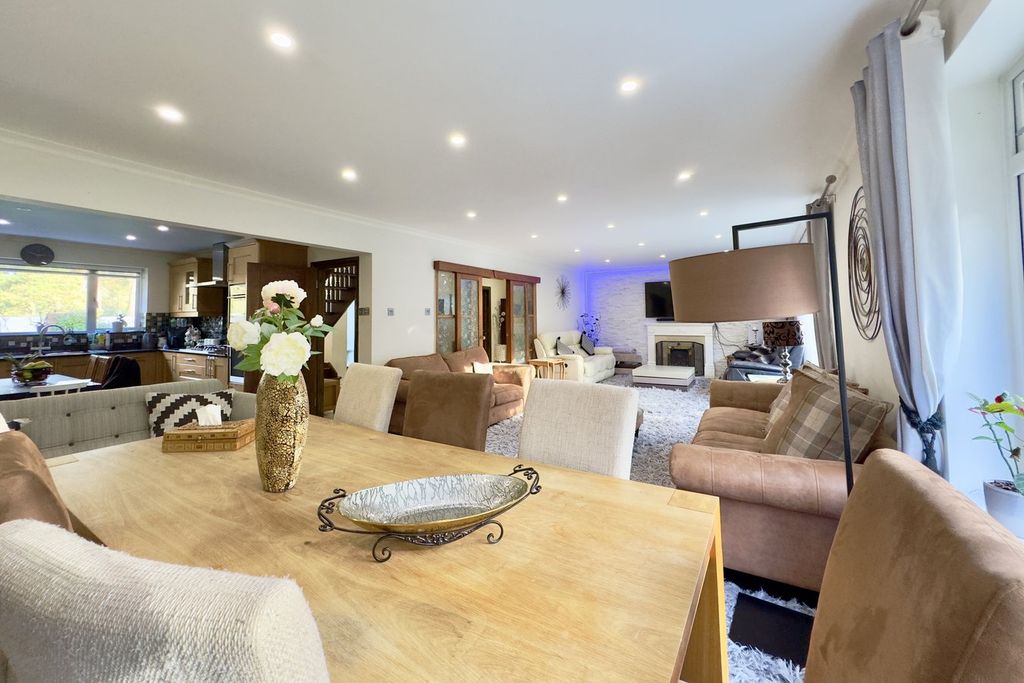 Additional image 8 of 6 bed detached house for saleRothesay Road, Bournemouth BH4