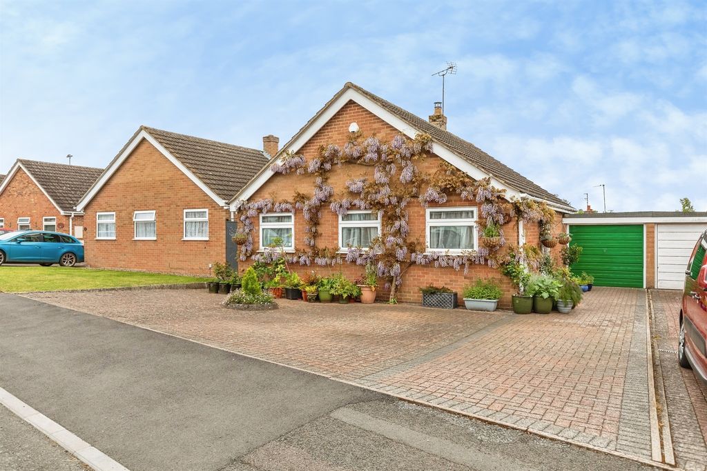 Property photo 1 of 15