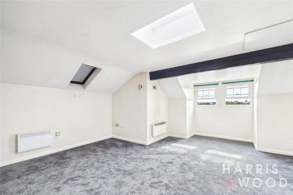 Property photo 2 of 14 Picture No. 20