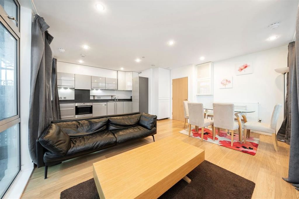 Property photo 2 of 6