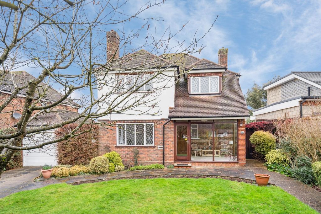 Property photo 1 of 18