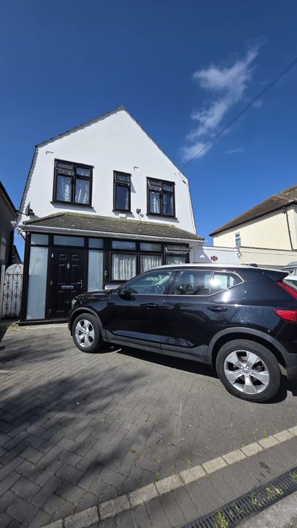 Property photo 2 of 34