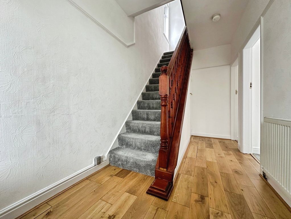 Property photo 2 of 47