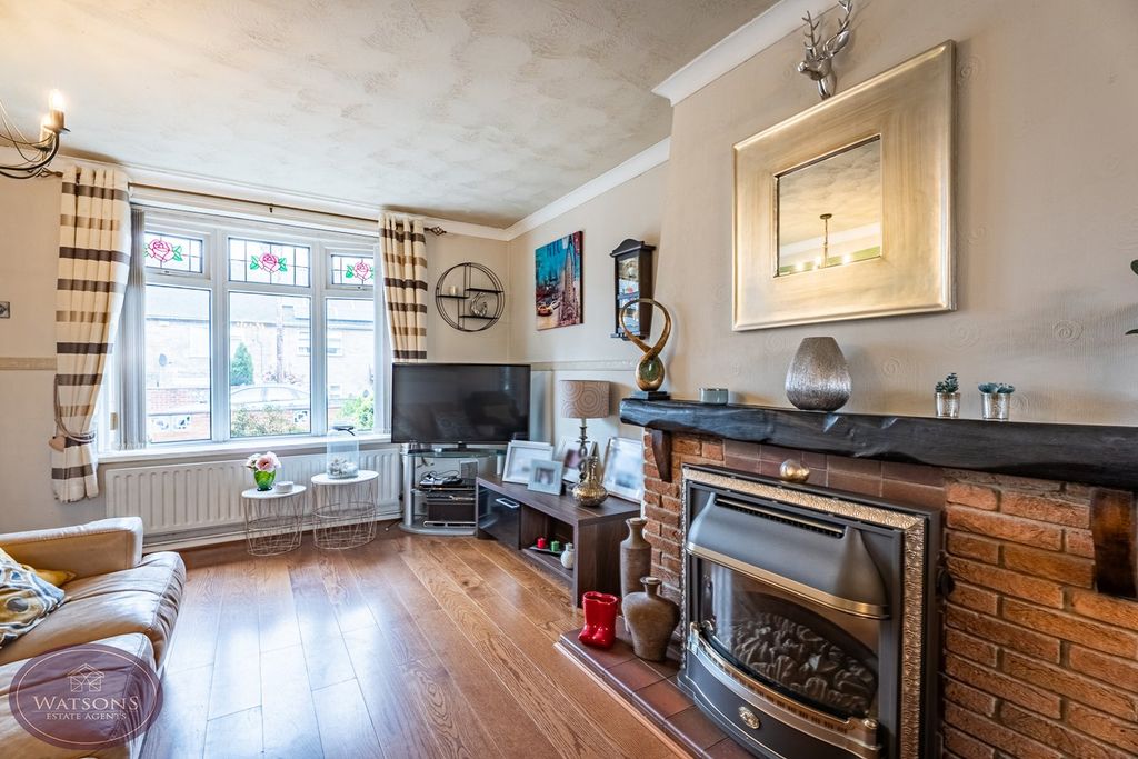 Property photo 2 of 28